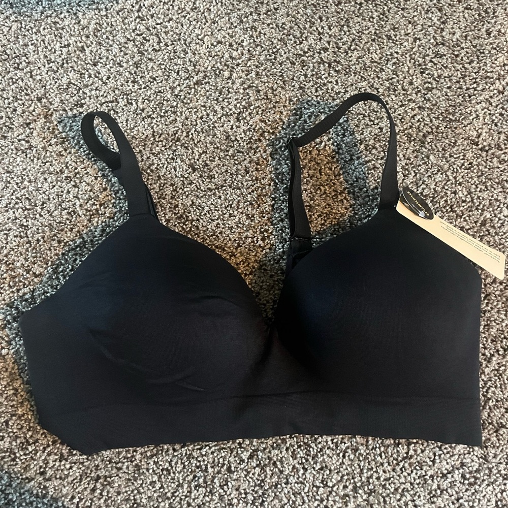 Elegant Black Wireless Bra